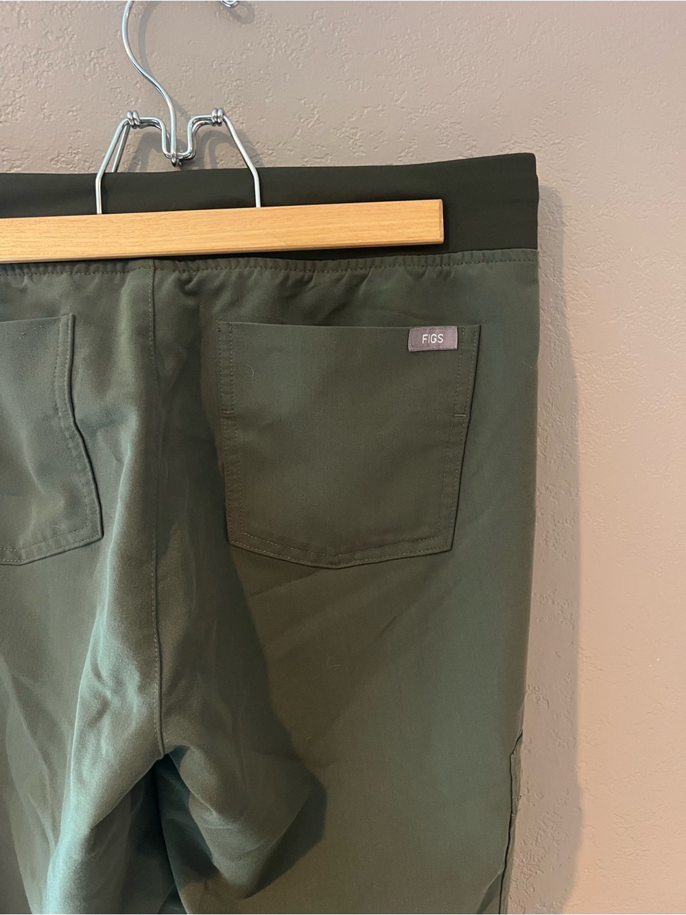 Figs Olive Green Jogger Scrub Pant - Picture 7 of 9
